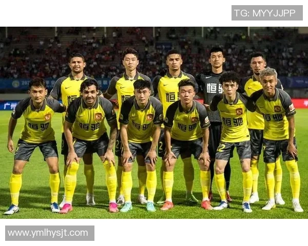 广州足球队默契配合的深度分析与战术探讨
